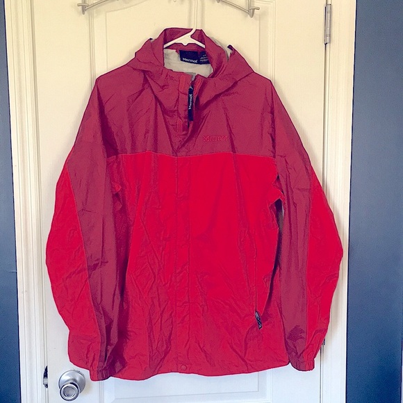 Marmot Other - Marmot mens Precip red rain jacket size L